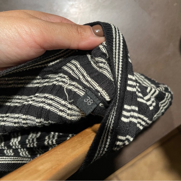 Vintage Prada | Y2K Stripe Long Sleeve Light Weight Sweater Size: 38 - Picture 6 of 6